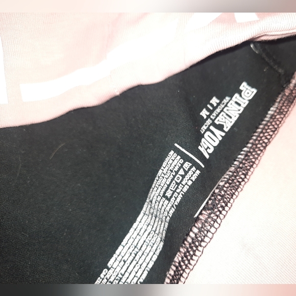 PINK Victoria's Secret Black and Pink Yoga Shorts Size Medium - Picture 3 of 3